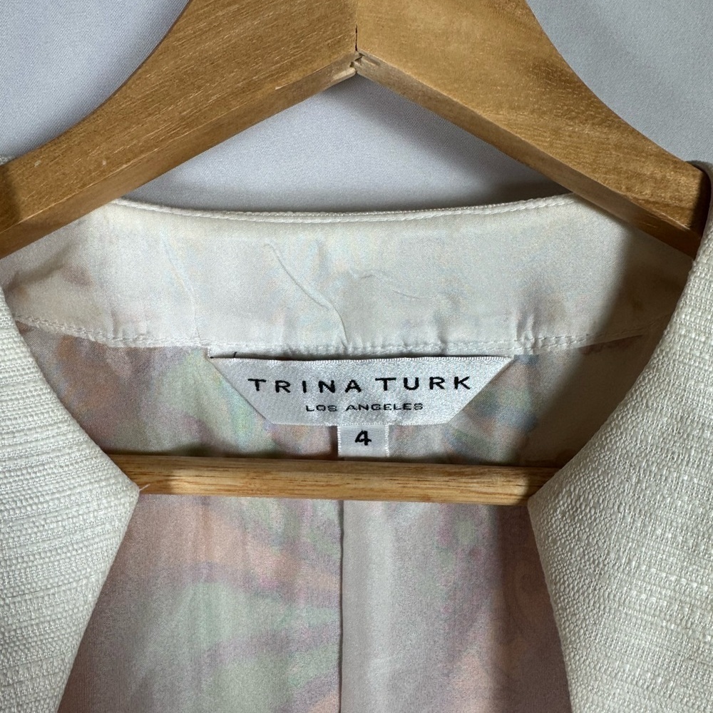 Trina Turk Nod to Mod Bonita Bell Sleeve Silk Mini Dress 60’s Fun Retro Size 4 - Picture 4 of 10